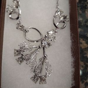 A Vintage sterling silver necklace